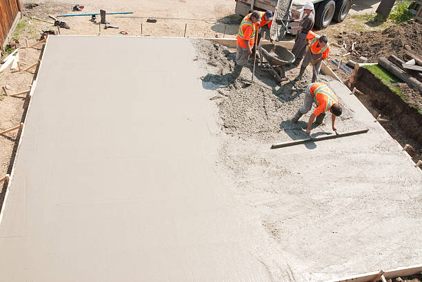 Best Concrete Retaining Walls in Dike, IA